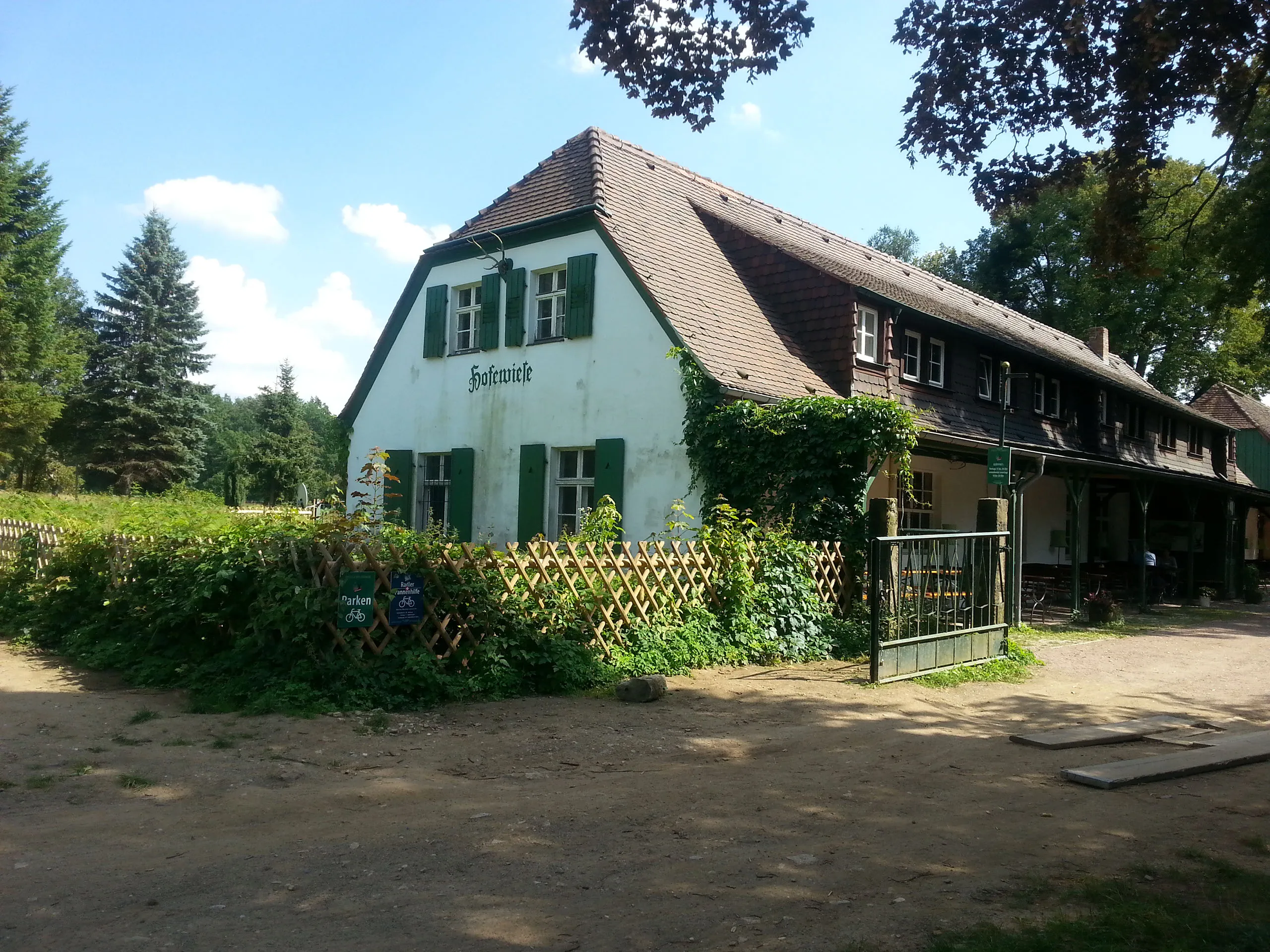 Lebensfreunde Dresden - Seniorenbetreuung und Kinderbetreuung - haus
